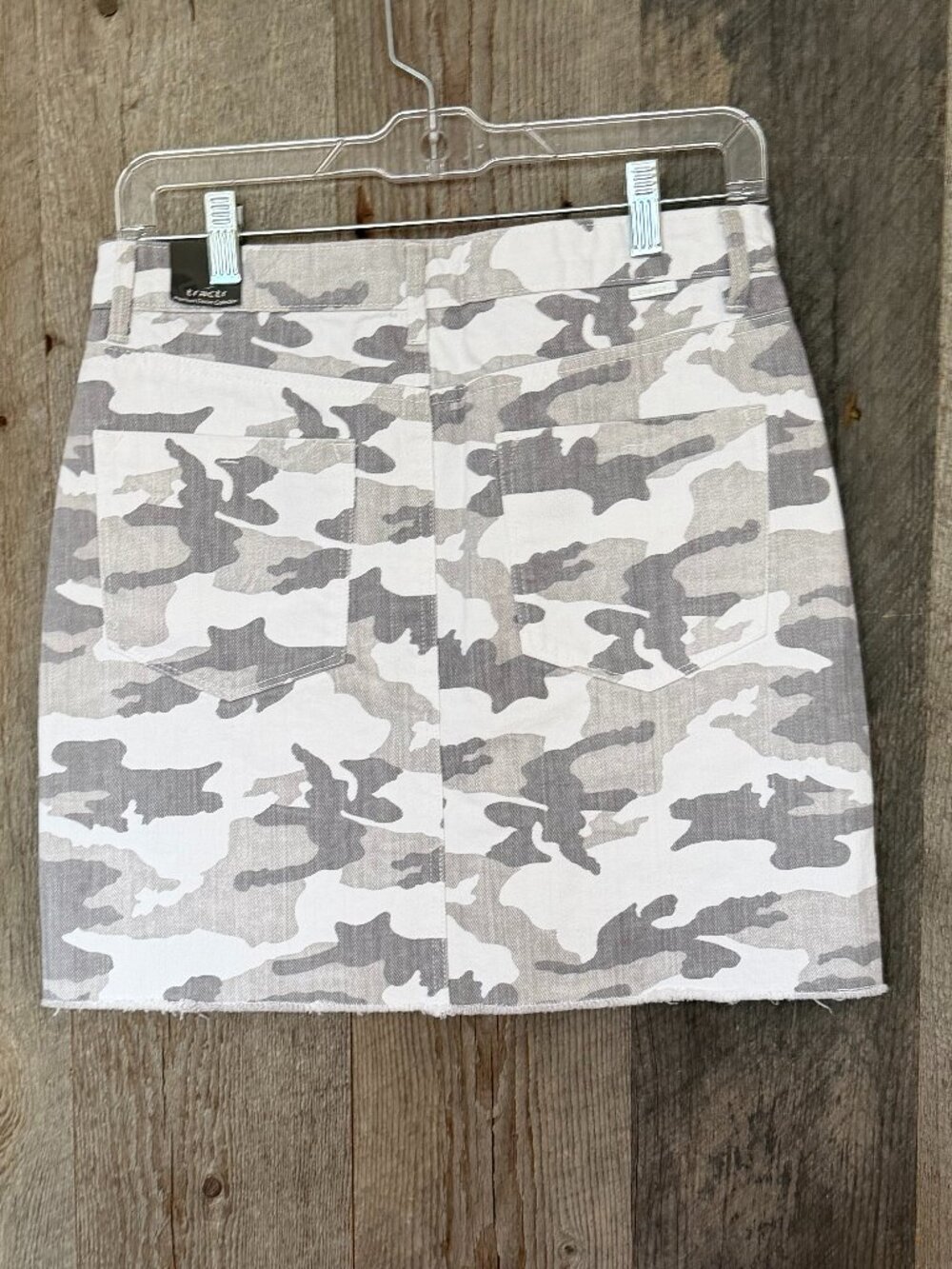 Tractr White Camo Jean Skirt Size 6 - Picture 5 of 8